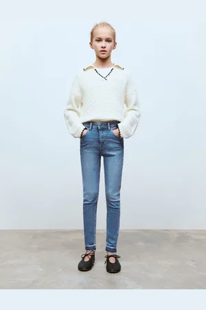 MANGO Jeans skinny bordo inferiore sfilacciato