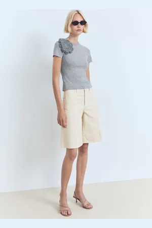 MANGO Maglietta in cotone con fiore crochet