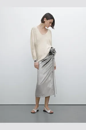 Massimo Dutti Gonna Midi In Velluto Con Dettaglio Di Fiore