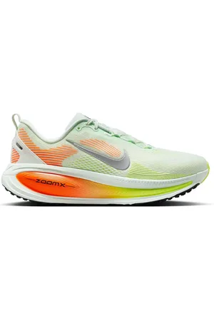 Nike VOMERO 18
