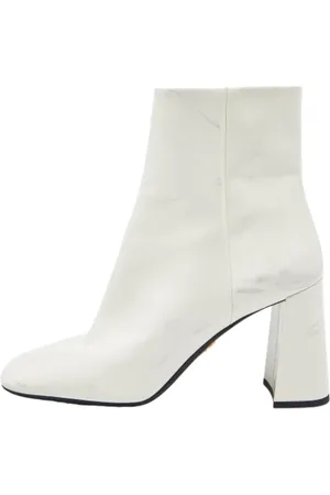 Prada Stivali per Donna in saldo outlet FASHIOLA