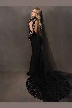 milanoo.com Abiti da sposa neri sirena maniche lunghe pizzo raso tessuto strascico abito da sposa