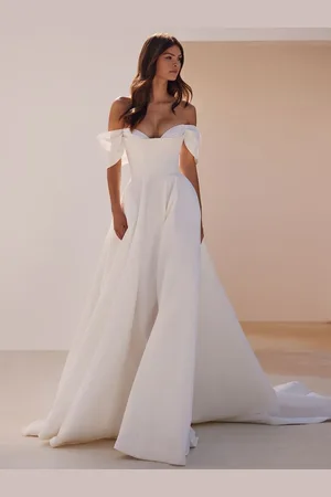 milanoo.com Abiti da Sposa Vintage in raso svasata con strascico di corte semplice di Lacci smanicato Abiti da sposa