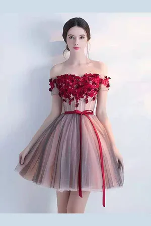 milanoo.com Borgogna Abito da ritorno a casa 2025 Tulle Off The Shoulder Ball Gown senza maniche in rilievo Abiti corti per il ballo