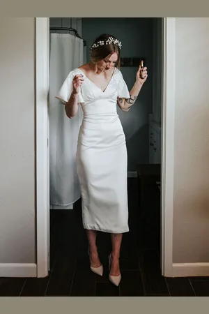 milanoo.com Abito da sposa corto con scollo a V di poliestere maniche corte Abiti da sposa