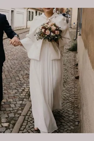 milanoo.com Coprispalle per matrimonio Avorio Maniche lunghe Collo alto Top Corto copricostume da sposa in peluche