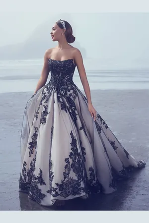 milanoo.com Abiti da sposa neri A-Line pizzo senza maniche con abito da sposa in treno Personalizzazione gratuita