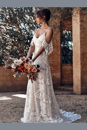 milanoo.com Abiti da Sposa Boho Chic Abiti da Sposa Mare di pizzo svasata con scollo a V smanicato di Spalle nude Abiti da sposa