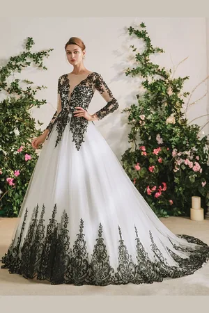 milanoo.com Abiti da sposa neri gotici A-Line maniche lunghe in pizzo con abito da sposa in treno Personalizzazione gratuita