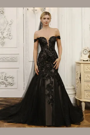 milanoo.com Abiti da Sposa Neri di pizzo smanicato con scollo a cuore Abito da sposa gotico