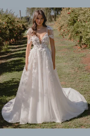 milanoo.com Abito da sposa Corte dei treni A-Line senza maniche in pizzo con scollo a V Abiti da sposa