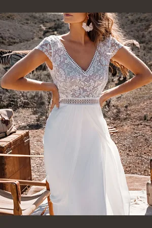 milanoo.com Abito da sposa boho in pizzo a trapezio con strascico senza schienale maniche corte scollo a V abiti da sposa personalizzazione gratuita