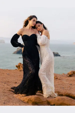 milanoo.com Abiti da sposa neri fedeli silhouette da principessa mezze maniche bottoni pizzo con strascico