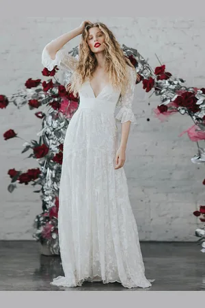 milanoo.com Abiti da Sposa Boho Chic di pizzo svasata con scollo a V mezze maniche Abiti da sposa
