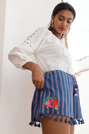 Luna Llena SHORT A RIGHE CON PASSAMANERIA NAPPE