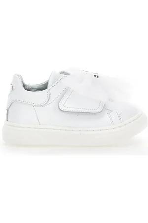 MONNALISA Sneakers con logo strass