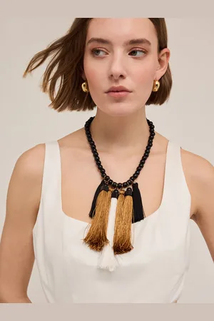 Motivi Collana girocollo con perline in legno e pendenti a nappe Donna