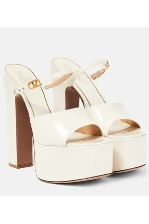 VALENTINO GARAVANI Sandali Tan-Go in vernice con plateau