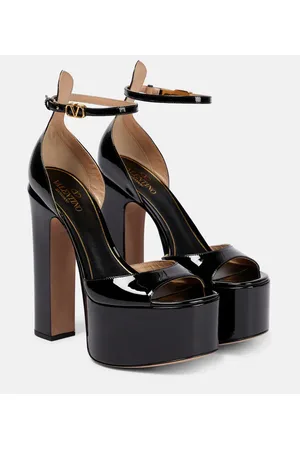 VALENTINO GARAVANI Sandali Tan-Go 155 in vernice con plateau