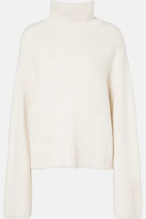 Lisa Yang Dolcevita Fleur in cashmere