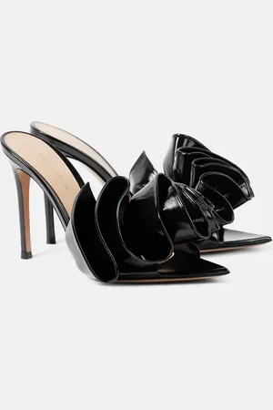 Gianvito Rossi Mules Gabrielle 105 in vernice