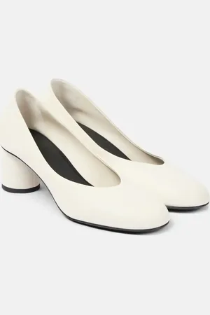 CO Pumps in pelle