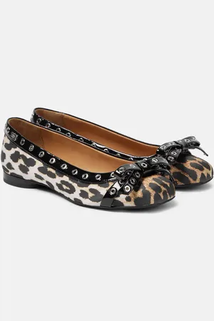 Ganni Ballerine Eyelet Bow in raso con stampa leopardata