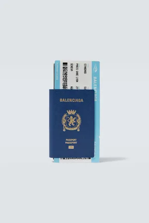Balenciaga Portafoglio Passport in pelle