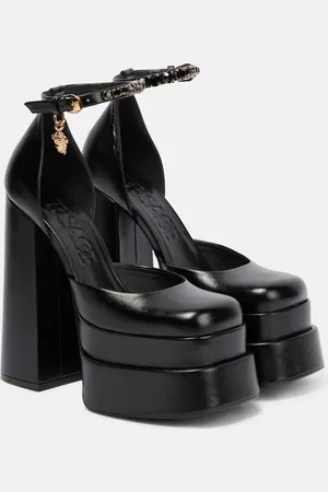 VERSACE Pumps Medusa Aevitas in vernice con plateau