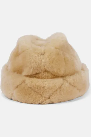 Loro Piana Cappello Maggie in shearling trapuntato