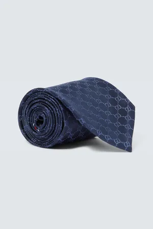 Gucci Cravatta in twill di seta GG