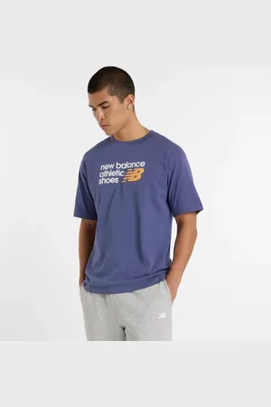New Balance Uomo Athletics Premium Relaxed Chest Logo T-Shirt, Cotone