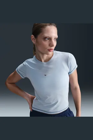 Nike T-shirt corta slim fit Sportswear Chill Knit – Donna
