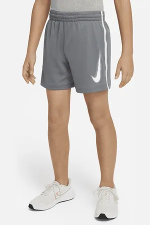 Nike Shorts da training con grafica Dri-FIT Multi – Ragazzo