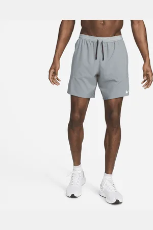 Nike Shorts da running 2 in 1 18 cm Dri-FIT Stride – Uomo