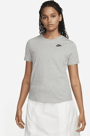 Nike T-shirt Sportswear Club Essentials – Donna