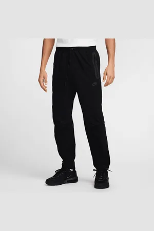 Nike Pantaloni in tessuto Tech – Uomo