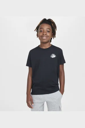 Nike T-shirt con grafica Sportswear Standard Issue – Ragazzo