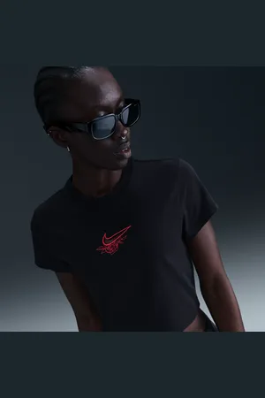 Nike T-shirt corta slim fit Sportswear Chill Knit – Donna