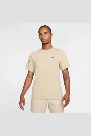 Nike Maglia Dri-FIT versatile a manica corta Hyverse – Uomo