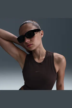 Nike Canotta corta e aderente a mini costine Sportswear Chill Knit – Donna