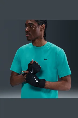 Nike Maglia Dri-FIT versatile a manica corta Hyverse – Uomo