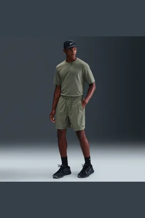 Nike Shorts versatili Dri-FIT non foderati 18 cm Form – Uomo