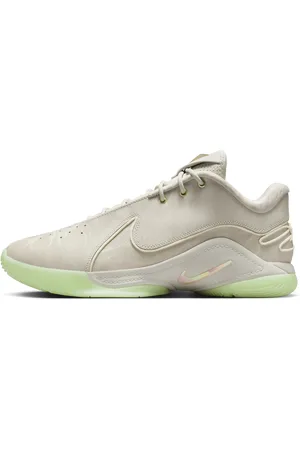 Nike Scarpa da basket LeBron XXII