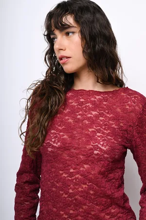 Nuna Lie Top in pizzo con scollo a barchetta
