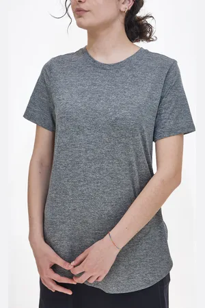 Skechers T-Shirt Godri Swift Tunic Tee Grigia