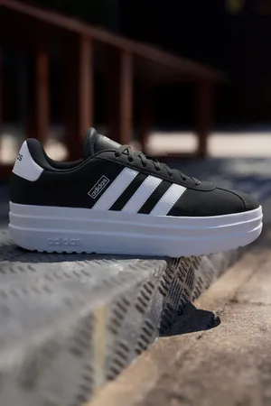 adidas Sneakers Nere e Bianche Con Flatform VL Court Bold