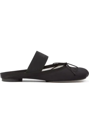 Maison Margiela Ciabatta nera punta anatomica e fascia logo numerico