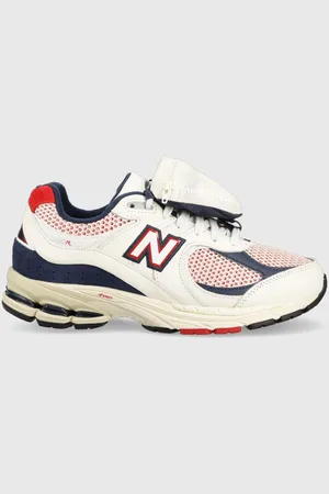 New Balance Sneakers M2002RVE