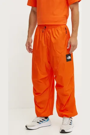 The North Face Pantaloni TNF x Yinka Ilori colore con applicazione NF0A89GPA6M1
